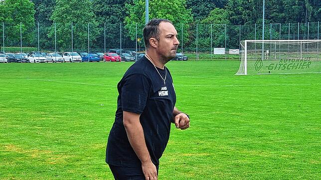 Nach dem ersten Saisonsieg am vergangenen Wochenende müssen Trainer Thomas Haag und der SV Deggenhausertal eine Niederlage gegen die SG ...