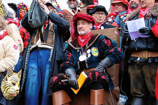 Bild 10: Fasnacht in Rielasingen: Schmotziger Fasnachtstag in bunten Bildern erleben