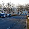 Die Parkplätze entlang der Bahnhofstraße sind an sonnigen Tagen schnell belegt. Einige Autofahrer weichen verbotenerweise auf den ...