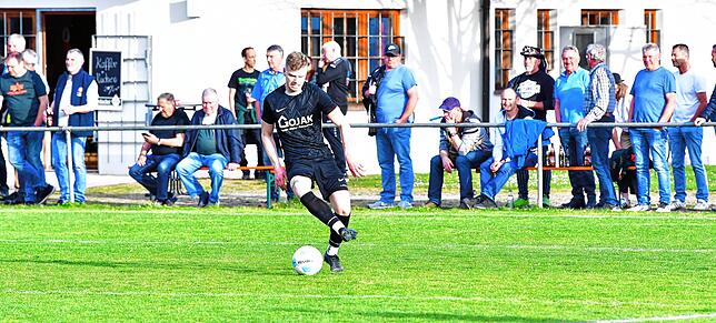 Bild 13: SV Buch besiegt die SG FC Wehr/Brennet mit 1:0 – und wir haben Fotos!