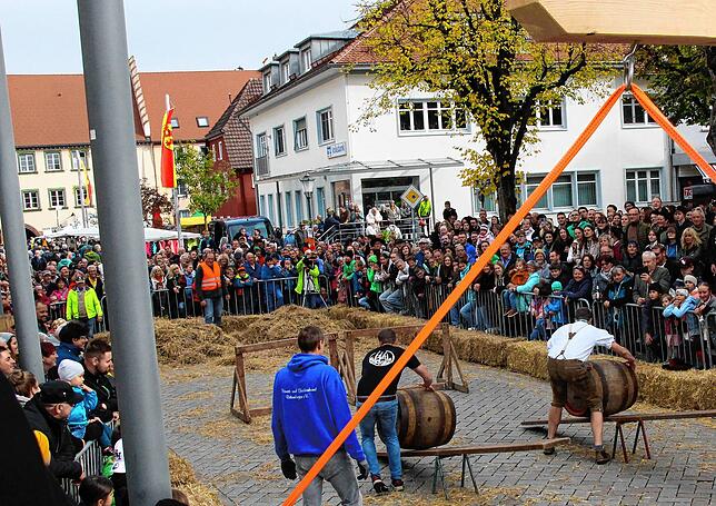 Bild 5: Hier sind die besten Bilder vom Bierfassrollen in Bräunlingen
