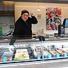 Mossa Imbre, Fischhandel Zeller, sagt: &bdquo;Man muss mit dem zufrieden sein, was ist.&ldquo;