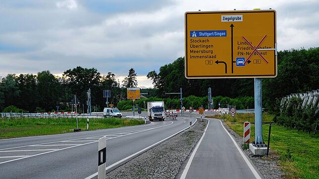 Hinter Fischbach liegt die Anschlussstelle der neuen B31 &ndash; die Planungen, wie es ab hier weitergehen soll, waren Gegenstand der ...