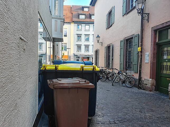 Die Schattenseiten vom schönen Villingen: Blick vom Münsterplatz in die Rietstraße.