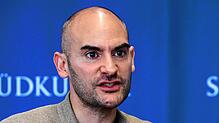Landesfinanzminister Danyal Bayaz. Im August 2024 war er zu Gast beim SÜDKURIER-Redaktionsgespräch in Konstanz.