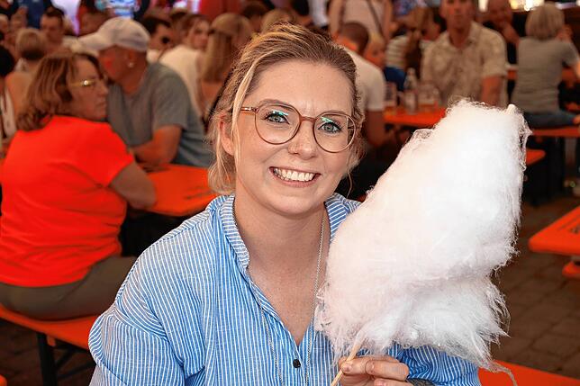 Bild 5: Es wird weiter gefeiert - alle Fotos vom Dettinger Dorffest am Samstag