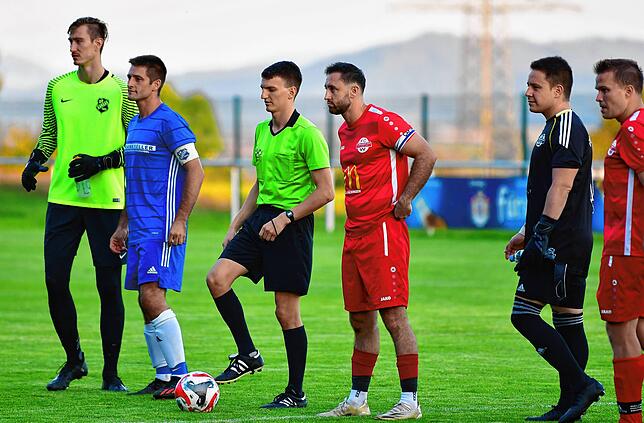 Bild 8: FC Wallbach setzt sich mit 2:0 beim SV Karsau durch &ndash; und wir haben Bilder!