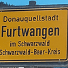 Die Schilder am Ortseingang Furtwangens tragen bereits die neue Zusatzbezeichnung Donauquellstadt. Die in Donaueschingen noch nicht.