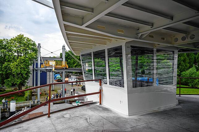 Der Rohbau ist fertig: Nun folgt der Ausbau mit Verbau von Technik, Gastronomie und Motoren.