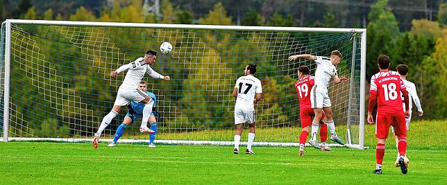 Bild 10: FC Schlüchttal besiegt die U23 des SV 08 Laufenburg mit 4:3 &ndash; und wir haben Bilder!