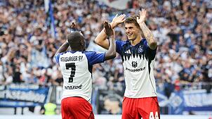 Brach den Tor-Bann des HSV: Luka Vuskovic (r).