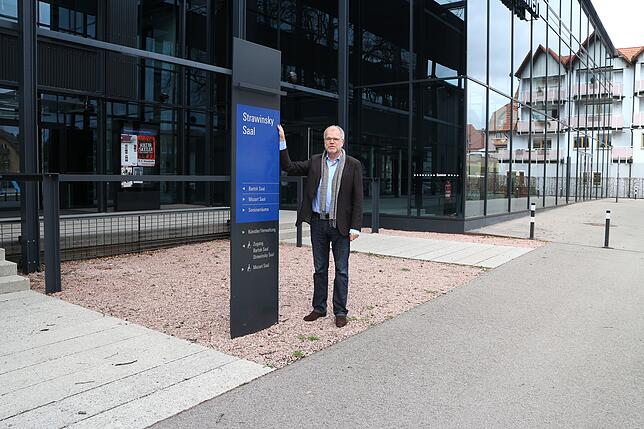 Die Donauhallen gehören zu seinen Lieblingsprojekten: Hier hat Heinz Bunse auch viele Veranstaltungen für die Musikfreunde organisiert.