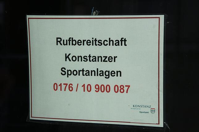 Eine Nummer für Probleme: Nur die Tür lässt sich damit nicht öffnen.