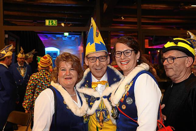 Bild 33: Narren und Mäschgerle strömen ins Konzil &ndash; Sie alle sind bei der SWR-Fernsehfasnacht dabei