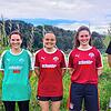Zuwachs: Drei neue Spielerinnen hat Verbandsligist FC Hochrhein für die neue Saison gemeldet. Co-Trainer Dirk Zipfel (links) und Trainer ...