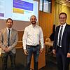 Zweckverbandsversammlung 2022 Wasserversorgung Hohenberggruppe.Von links Verbandsrechner Daniel Bayer,der neugewählter Verwaltungsrat ...