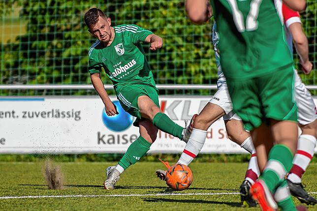Bild 6: SV Waldhaus gewinnt bei der SG Weilheim/Gurtweil mit 2:1 &ndash; wir haben Bilder!