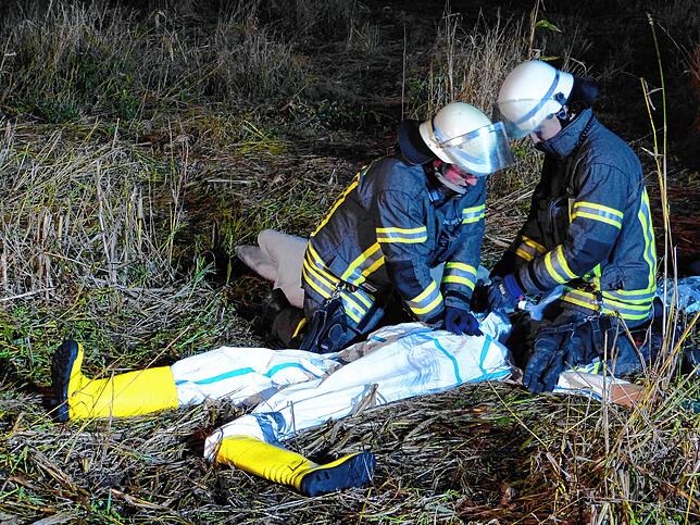 Bild 11: Bahnunfall mit vielen Verletzten: So proben Einsatzkräfte den Ernstfall