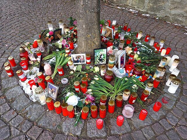 Die Gedenkstätte für Sabrina P. kurz nach ihrem Tod.