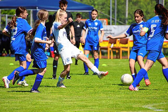 Bild 11: Jubel bei den C-Juniorinnen des Hegauer FV! Unsere Bilder vom Verbandspokal-Finale