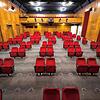 Sich mühsam durch die Reihen zwängen war gestern: So sieht es aktuell im Konstanzer Stadttheater aus.