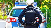 Symbolbilder Polizei, Polizeisirene, Sirene, Blaulicht, Verkehrspolizei, Polizeiauto