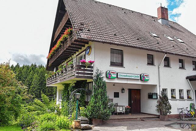 Das Gasthaus Großbauer-Linde in St. Georgen war einst ein typisches und beliebtes Landgasthaus. Heute ist die Adresse ein beliebtes ...