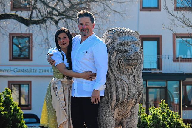 Sabine und Ulf Gerspacher treten im März 2019 (Archivbild) mit großen Hoffnungen als neue Pächter in der Brauerei-Gaststätte Löwen an. ...