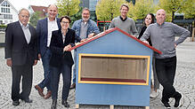 Die Hüttenzauber-Macher: Gerd Springe, OB Bernd Häusler, Claudia Kessler-Franzen und Peter Bliestle mit Tommy Spörrer, Elisabeth Beer ...