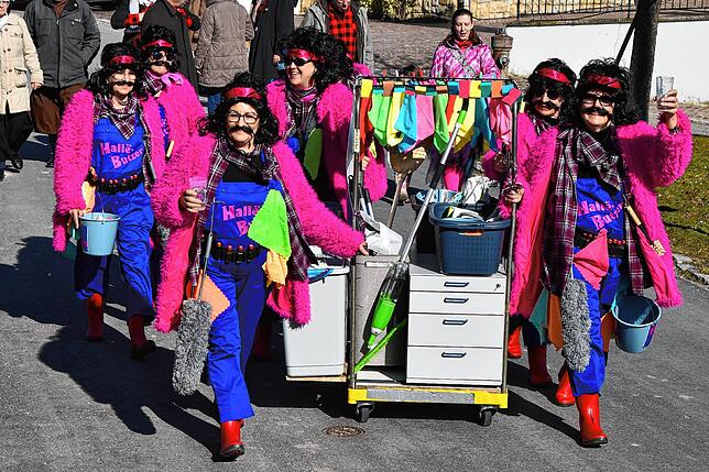 Bild 20: Honstetter Narren feiern Rosenmontag mit buntem Programm