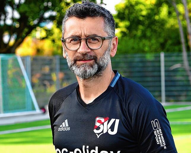 Wieder dabei: Für Michele Masi ist das Traineramt beim SV Jestetten nicht nur eine sportliche Aufgabe sondern auch eine ...