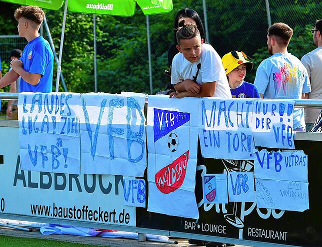 Bild 48: VfB Waldshut siegt im Hinspiel mit 1:0 gegen den FC Emmendingen &ndash; und wir haben Bilder!