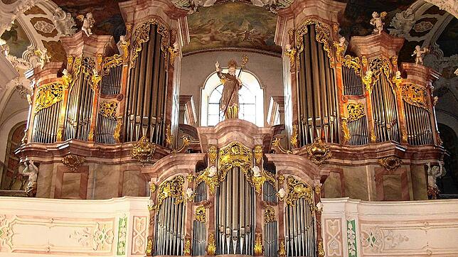 Die Beuroner Martins-Orgel hat 57 klingende Register. Bild: Erzabtei Beuron