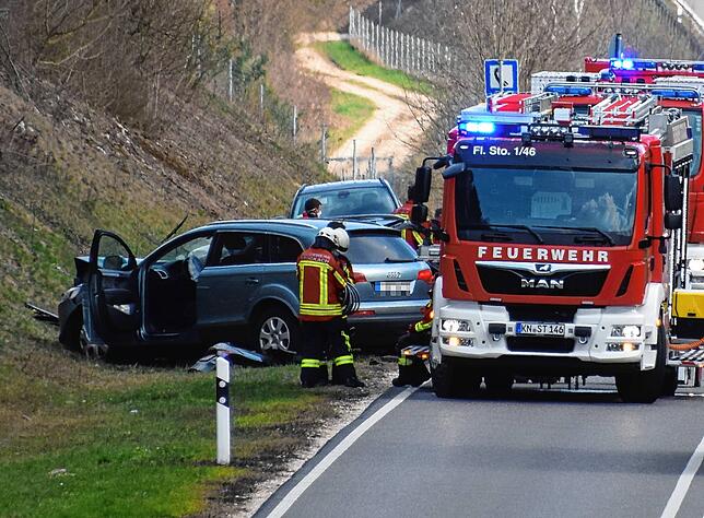 Kurz nach der ersten Grünbrücke nach Stockach-Ost auf der B31-neu ist am Donnerstagmittag ein Unfall geschehen. Er passierte bei einem ...
