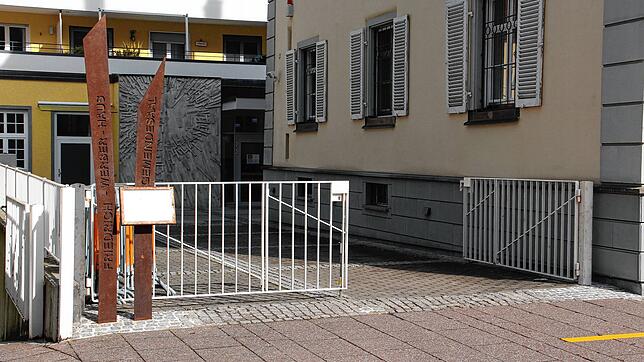 Im Friedrich-Werber-Haus, Marktplatz 7, können sich die Radolfzeller jeweils mittwochs und samstags von 8 bis 13 Uhr zunächst ohne ...