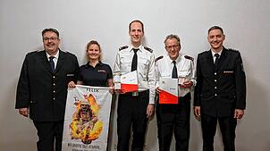 Ehrungen für 40 Jahre und 15 Jahre im Einsatz für die Bevölkerung (von links): Ralf Rieple, Bürgermeisterin Marion Frei, Felix Waßmer ...