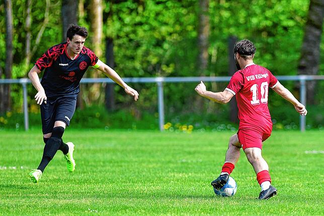 Bild 25: Elf Tore! Unsere Bildergalerie vom 6:5-Erfolg des VfB Villingen gegen den FC Löffingen