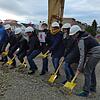 Spatenstich für den neuen Kindergarten in Markdorf-Süd (von links): Bauamtsleiter Michael Schlegel, Bürgermeister Georg Riedmann, ...