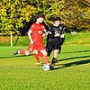 Cyril Bondarev (am Ball) nimmt den 19. Bezirksliga-Spieltag unter die Lupe