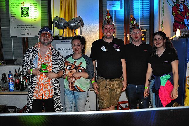 Bild 3: Markdorfs Lumpenball: Faszinierende Bilder von der Narrenzunft in der Stadthalle