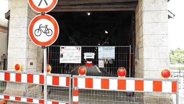 März bis Mai 2020 &ndash; geschlossene Grenzen: Wegen der Grenzschließung war das Passieren der Holzbrücke Bad Säckingen-Stein nicht ...