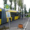 An der Ersatzhaltestelle beim Reichenauer Bahnhof fehlt bislang ein Wartehäuschen. Laut Bürgermeister soll nun aber bald der Unterstand ...