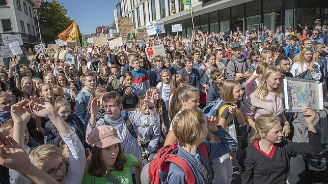 Bild : Einmal zum Nachsitzen bitte: Warum sich die jungen Klimaschützer erwachsener verhalten als ihre Kritiker im Netz