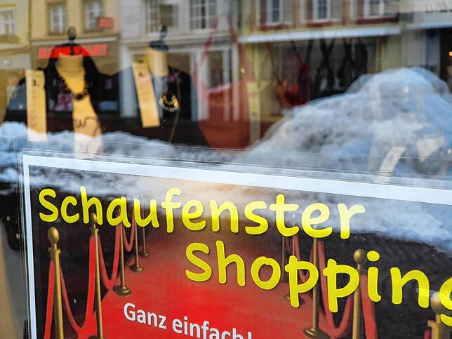 Die Mehrheit der Geschäfte in der Waldshuter Kaiserstraße sind während des Lockdowns geschlossen.