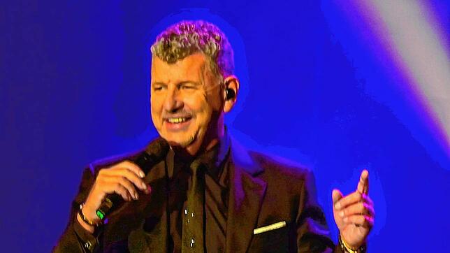 Er steht für den romantischen Schlager wie kaum ein anderer Solosänger. Semino Rossi begeisterte bei seinem Konzert in der Neuen ...
