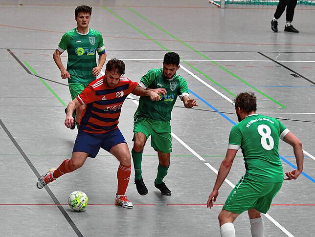 Bild 4: SC Niederhof/Binzgen unterliegt FC Freiburg-St. Georgen im Futsal-Halbfinale – und wir haben Fotos!