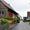 Auf der linken Seite der Kirchstraße in Ittendorf sollen die drei neuen Wohngebäude mit 16 Wohneinheiten entstehen. Es ist anhand der ...