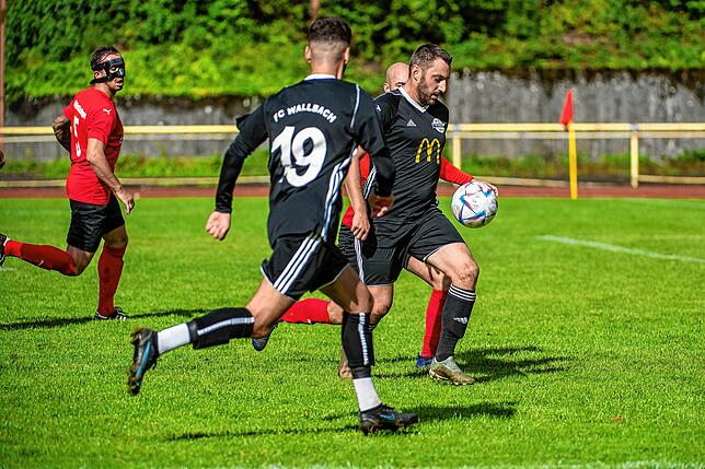 Bild 31: FC 08 Bad Säckingen rettet ein 1:1 im Derby gegen den FC Wallbach &ndash; und wir haben Bilder!