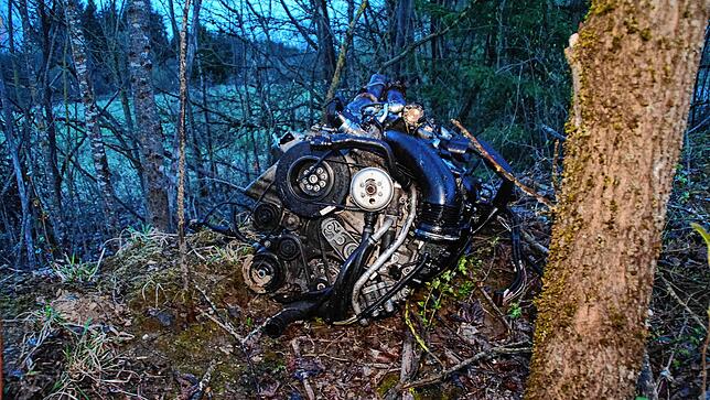 Bild 1: Unfall mit zwei Toten: Wo ist das Handy des Fahrers?