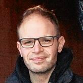 Michael Becker, Kommandant von Unterbränd, leitet den Einsatz auf dem Palmhof.